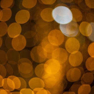 sarı sokak ışıkları