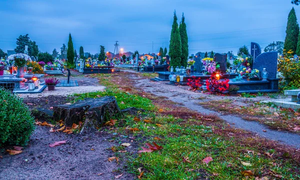 Graves on catholic cemetery. All Saints Day / All Hallows / 1st November. — Stock Photo, Image