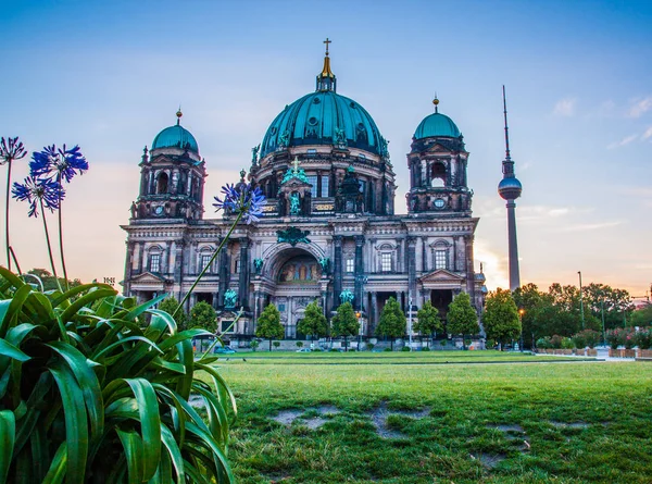 歴史的なベルリン大聖堂 (ベルリン大聖堂の美しい景色) — ストック写真