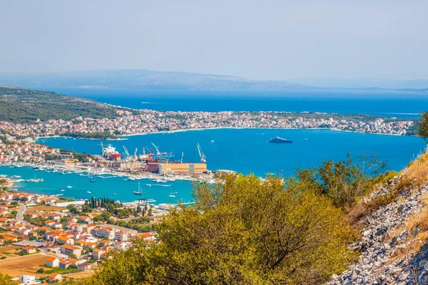 Vista Distância Cidade Omis Mar Croácia — Fotografia de Stock