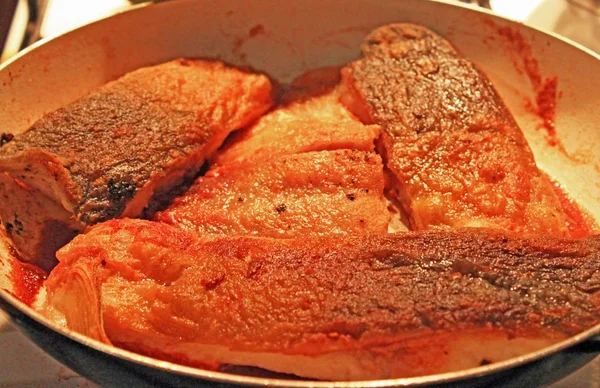 Pescado Frito Con Mantequilla Tiro Cerca — Foto de Stock