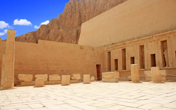 エジプト ルクソールのカルナック神殿遺跡のビュー — ストック写真