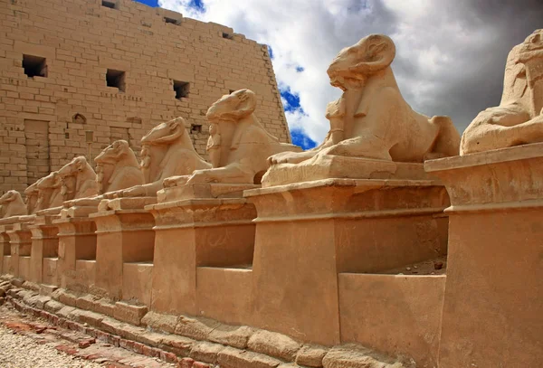 ルクソール エジプトの古代のカルナック神殿のビュー — ストック写真