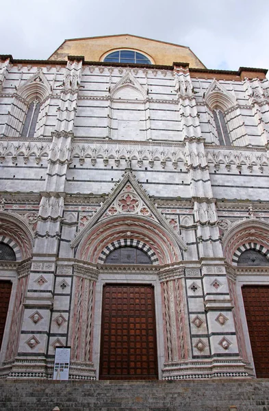 Pohled Chrám Santa Maria Assunta Siena Toskánsko Itálie — Stock fotografie