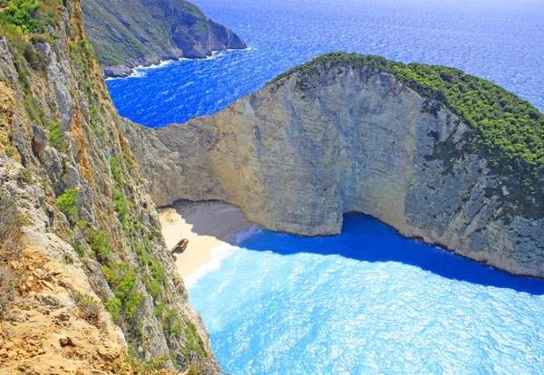 Navagio Beach Zakynthos, Yunanistan için havadan görünümü