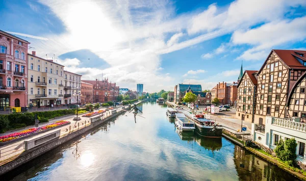Old Town ve tahıl ambarları Brda ırmak, Bydgoszcz, Polonya