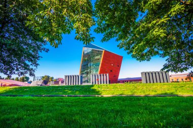  Polonya 'nın Gdansk kentinde İkinci Dünya Savaşı Müzesi. 