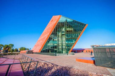  Polonya 'nın Gdansk kentinde İkinci Dünya Savaşı Müzesi. 