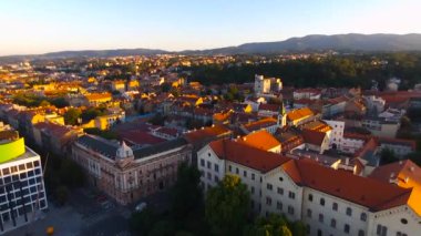 Sabah, Hırvatistan, şehir merkezinin güzel Zagreb havadan görünümü. 