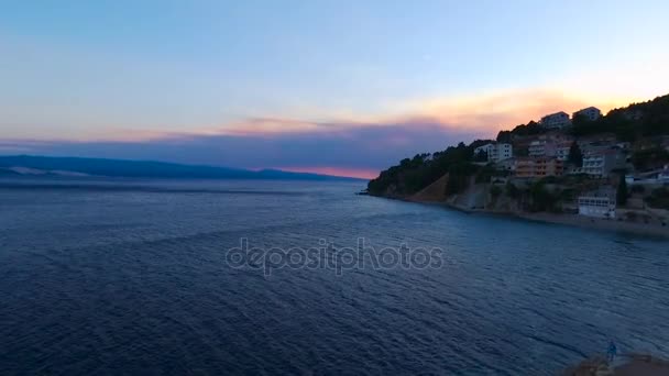 Pequeño Pueblo Playa Cerca Omis Mimice Dalmacia Croacia — Vídeos de Stock