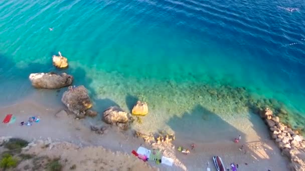 Belle Plage Mer Adriatique Avec Eau Turquoise Près Split Village — Video