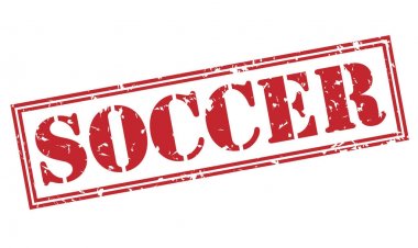 Beyaz arka plan üzerinde izole futbol kırmızı pul