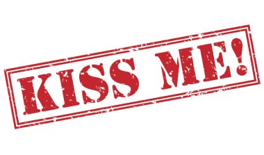 Öp beni! Beyaz arka plan üzerinde izole kırmızı pul