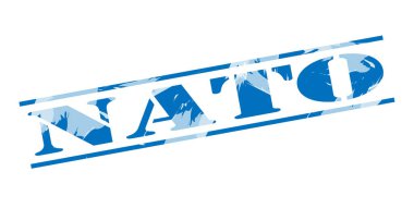 beyaz zemin üzerine NATO mavi pul