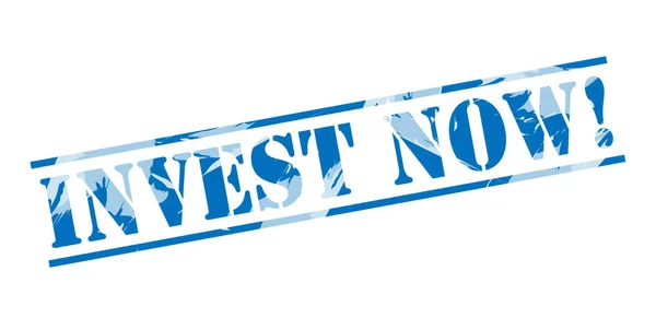 Invest Now Blue Stamp White Background — Stock Photo, Image