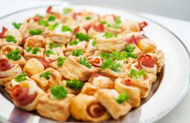 Lezzetler ve aperatifler büfe veya Ziyafet. Catering.