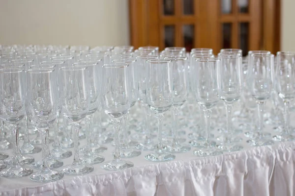 Gafas de vino antes de cuarteto claro y cristal — Foto de Stock