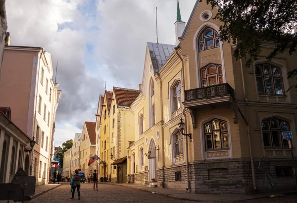 Tallin Estonia Sierpnia 2018 Niesamowicie Piękna Ulica Starym Mieście Tallinie — Zdjęcie stockowe