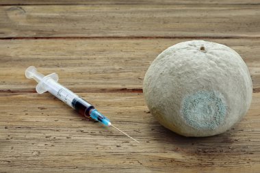 Zararlı substa tanıttı kimya ürünleri hasarlı