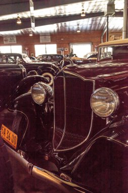Maroon 1932 Packard 900 Coupe 