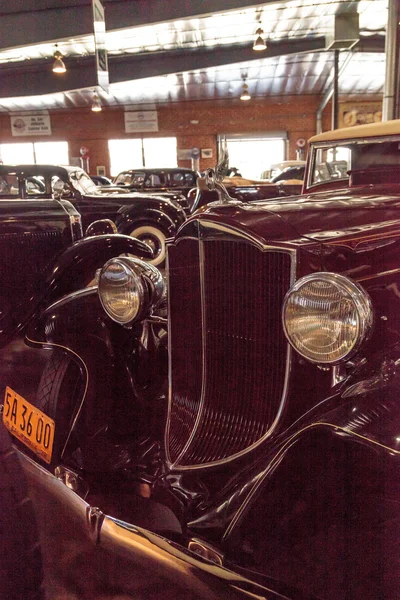 Braun 1932 Packard 900 Coupé — Stockfoto