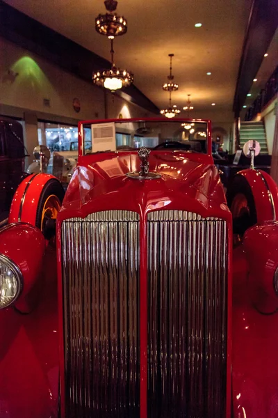 Carro vermelho do roadster de 1936 Packard — Fotografia de Stock