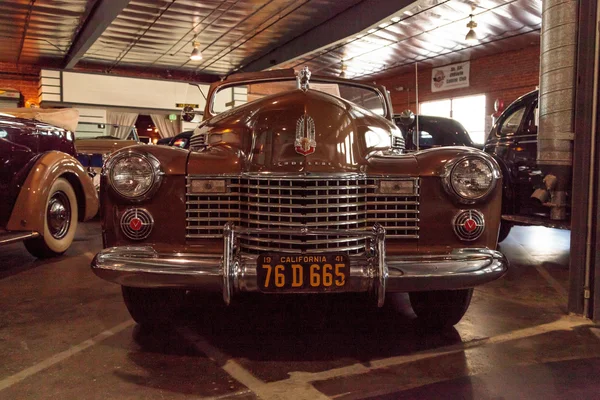 Rojo 1941 Cadillac cupé convertible — Foto de Stock