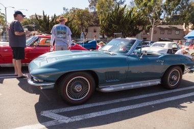 Yeşil 1967 Corvette Roadster