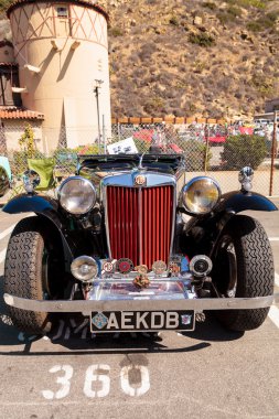 Siyah ve Kırmızı 1947 Mg Tc 