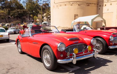 Kırmızı 1961 Austin Healey 3000