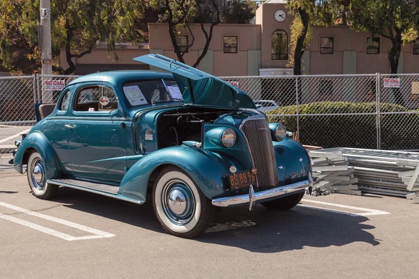 Sarcelle 1937 Chevrolet Master Deluxe — Photo