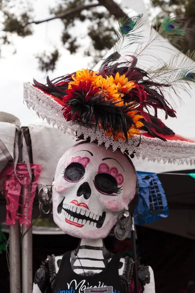  Dia de los Muertos, Ölülerin günü alter