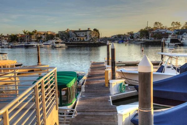 Balboa Island harbor at sunset — Stock Photo, Image