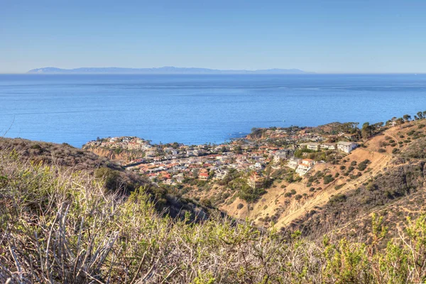 Sendero de senderismo con vistas a la costa de Laguna Beach — Foto de Stock