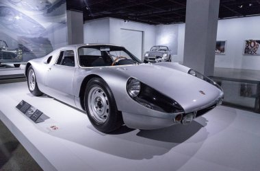 Gümüş 1964 Porsche 904 Carrera Gts