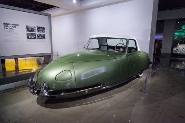 Yeşil 1948 Davis Divan