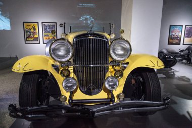 Sarı 1984 Duesenberg II Sj