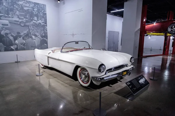 Lakabı Kobra beyaz 1953 Hansen