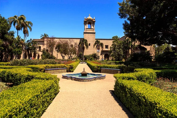 Bellissimo giardino Alcazar al Balboa Park di San Diego — Foto Stock