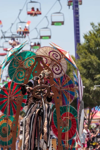 Artista de circo teatral Derrick Gilday — Fotografia de Stock