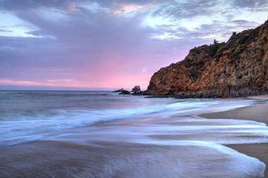 Sunset beach Laguna Beach Hilal Koyu'ndaki üzerinde