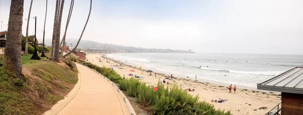 Nublado día nublado sobre Scripps muelle de playa en La Jolla — Foto de Stock