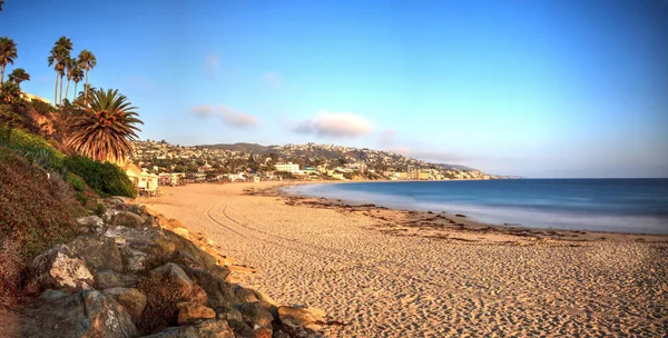 M, nötr yoğunluk filtresi ile Okyanusu üzerinden altın saat