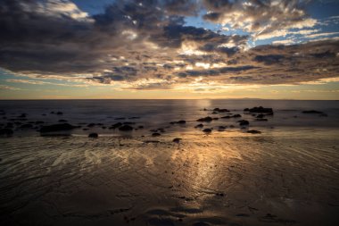 Yumuşak su dağ sokak plajda uzun pozlama