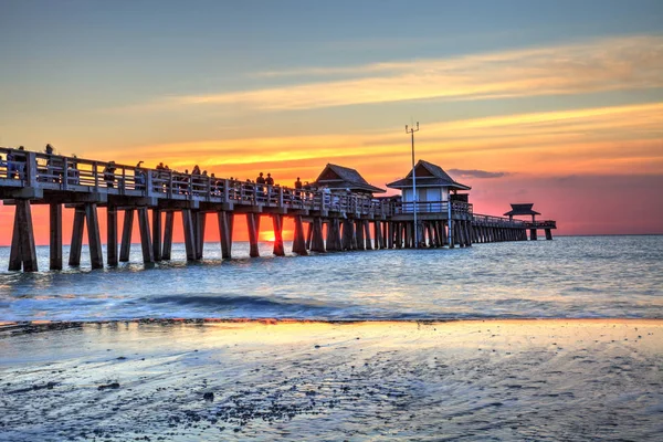 Naples Pier on the beach at sunset — Stock Photo, Image