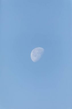 Yarım ay ayarlanır gibi