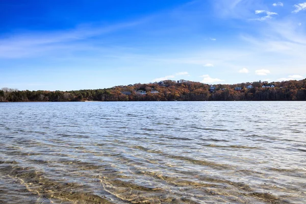 Scargo Lake si affaccia sulla collina di Dennis Massachusetts su Cap — Foto Stock