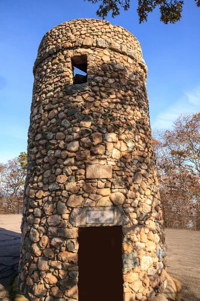 Scargo Tower kilátással a dombtetőre, és épült 1902-ben és Gif — Stock Fotó