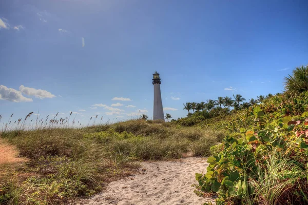 Latarnia morska Cape Florida w parku stanowym Bill Baggs Cape Florida — Zdjęcie stockowe