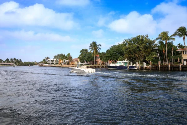 Hillsboro Inlet Waterway headed to Hillsboro Beach — 스톡 사진